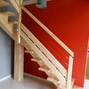 Escalier limon central 100 % bois