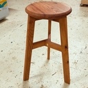 Tabouret d'atelier en orme