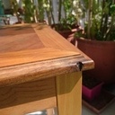 Petit tabouret avec assise plaquée