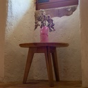 Table basse ronde à 3 pieds