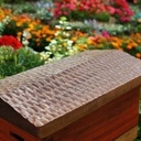 Petite tirelire d'extérieur.