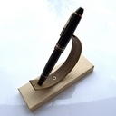 Un petit porte stylo