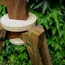 Trépied photographique et Leica en bois