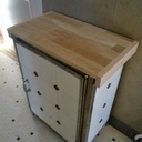 Petit meuble trouvé dans un vide-grenier