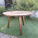 Une table