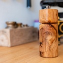 Poiviers en bois mal foutus