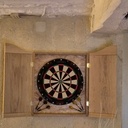 Meuble pour fléchettes