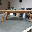 Support d'écran lamellé collé