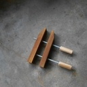 Presse à serrage parallèle