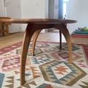 Table de salon en noyer