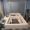 Un établi type MFT de 1,60m x 0,7m x 0,90m (hauteur) avec un mur en French Cleat