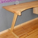 Bureau en tilleul plateau courbe