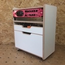 Meuble de studio spécial pour guitariste