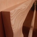 Un miroir avec des formes