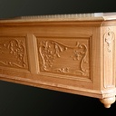 Coffre en bois sculpté de style liégeois