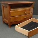 Commode miniature en noyer, copie d'un modèle alsacien du XVIII ème