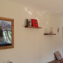 Des étagères à fixation invisible