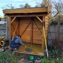 Pour jouer avec les pigments du moulin des couleurs, un ragréage en jaune moutarde qui deviendra jaune pâle