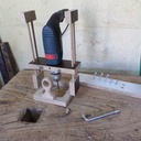 Guide - support inclinable pour perceuse filaire