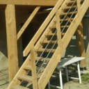 Terrasse bois sur poteaux et escalier douglas