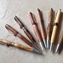 Une poignée de stylos