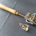 Grattoirs pour caisses en bois