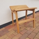 Tabouret à l'assise galbée