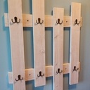 Porte manteaux en pin douglas cérusé