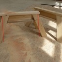 Position du contact du pied au sol par rapport à la verticale de la liaison