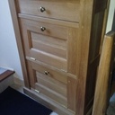 Meuble à chaussures.