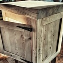 Petit meuble en vieux bois