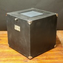 Malle a jeux  a mecanisme de  plateau  tournant