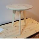 Petite table 3 pieds