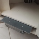 Le marche-pied sans sa façade