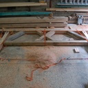 Lors de l'assemblage à blanc, je maintient les pièces à serrage le temps de pointer les tenon pour la "tire" de la cheville.