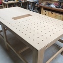 Une grande table de travail pour mon atelier