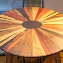 3 Tables - Cuisine, basse, salle à manger. En rayons de soleil !