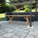 Grande table d’extérieur