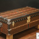 Socle pour malle  Louis Vuitton