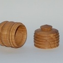 Une petite boîte bizarre