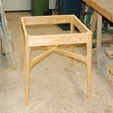 Table ronde design style années 50