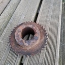 Une vieille molette à rainurer