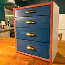 Petit meuble à tiroire