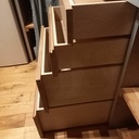 4 tiroirs de cuisine.