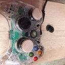 Manette Xbox du jeune boiseux