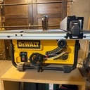 Scie à table DEWALT DW745