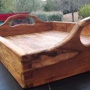 Plateaux de service en olivier et châtaignier