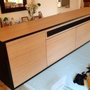 Meuble TV suspendu (replaqué chêne / valchromat)