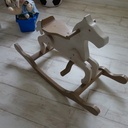 Cheval à bascule en hêtre