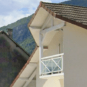 Le poteau qui tient le balcon qui tient le poteau